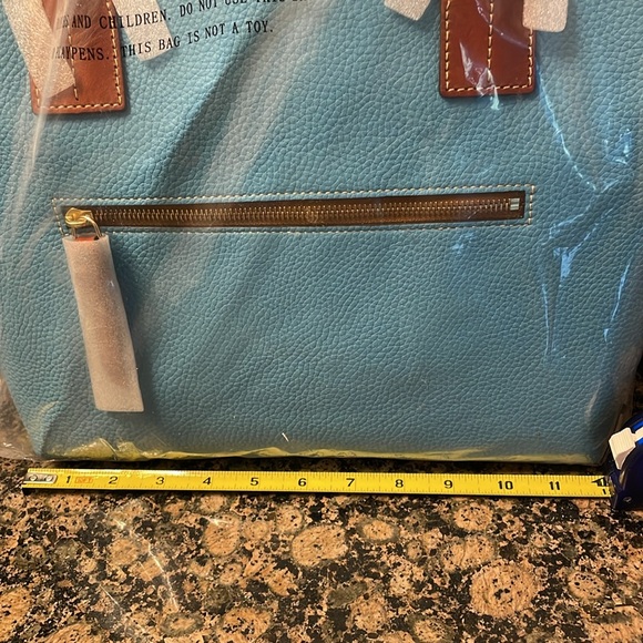 Dooney & Bourke Russel Sky Blue R0567 SB. Retail 398.00 Leather NWT - Picture 2 of 11